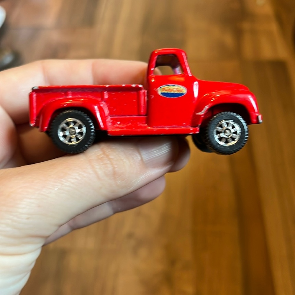 Maisto 1991 Red Tonka Pick-Up Truck